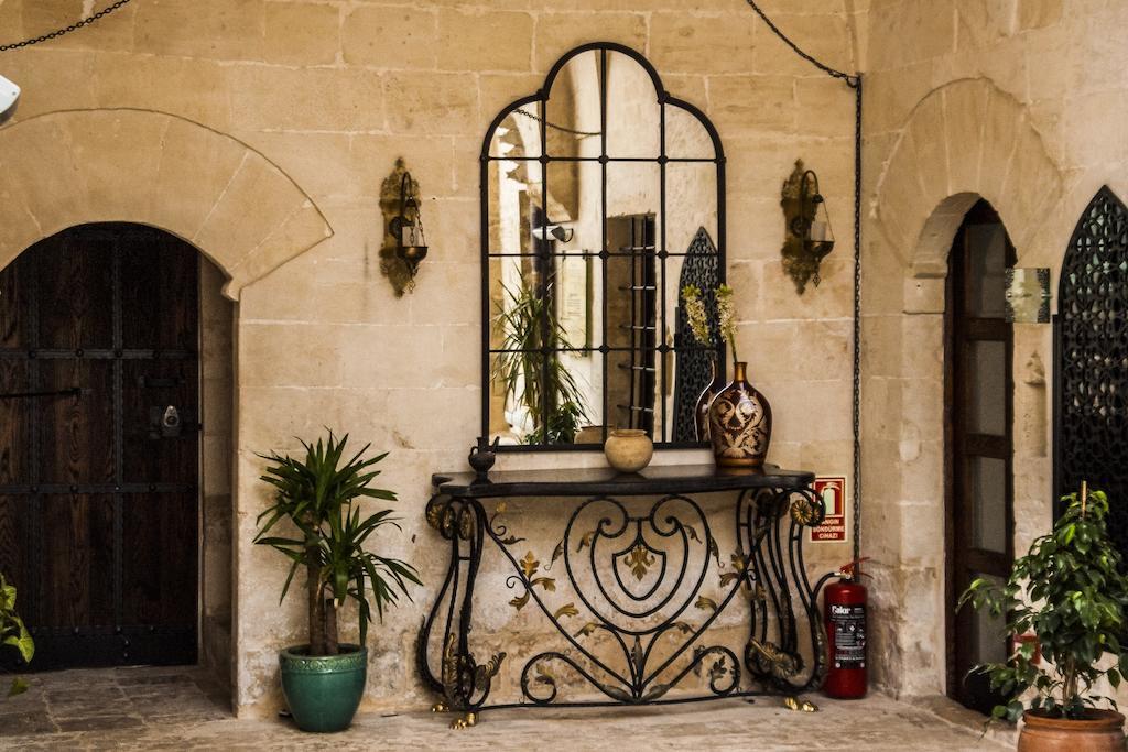 Mardius Tarihi Konak Mardin Exteriör bild