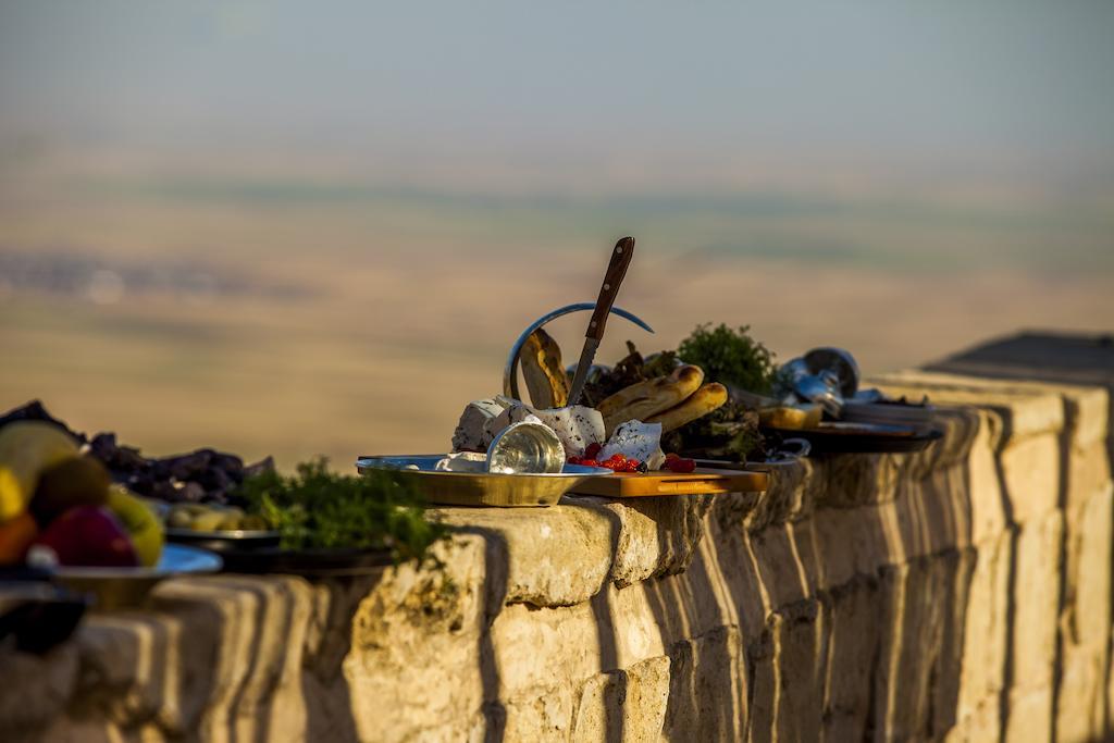 Mardius Tarihi Konak Mardin Exteriör bild